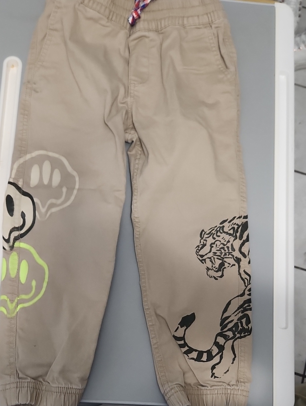 Kids Beige Graphic Tiger Jogger Jeans